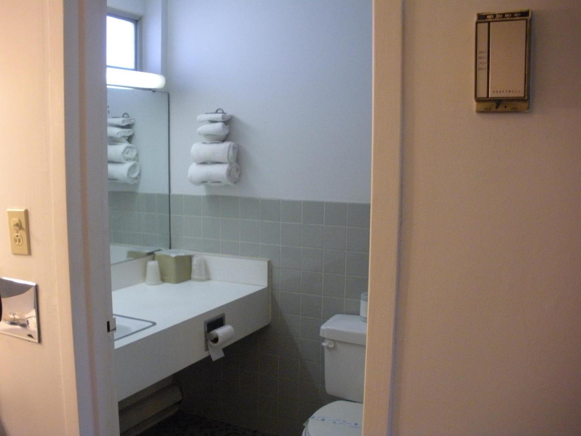 Kings Inn Cleveland Strongsville Buitenkant foto