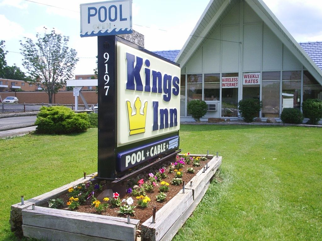 Kings Inn Cleveland Strongsville Buitenkant foto