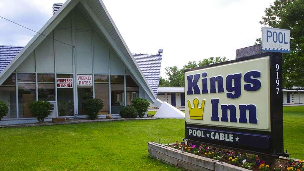 Kings Inn Cleveland Strongsville Buitenkant foto